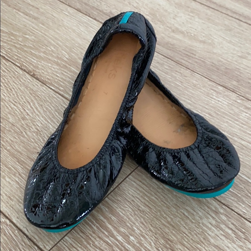 Tieks Obsidian Black Patent sz 7